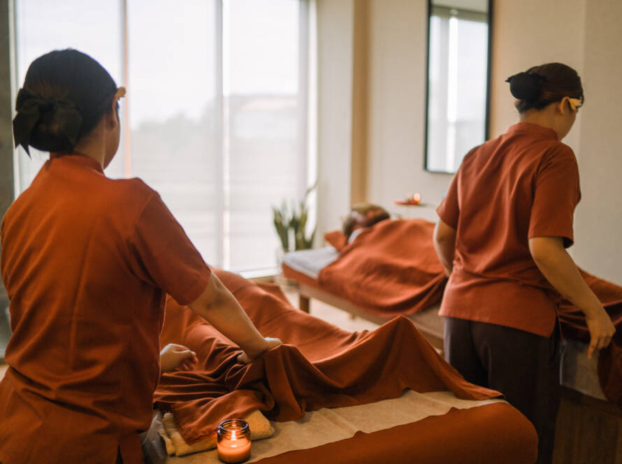 Hot Stone Massage in Canggu: Melt Away Tension the Warm Way