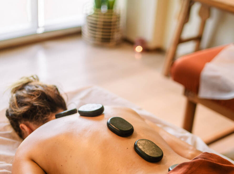 Hot Stone Massage in Jimbaran